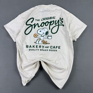 Peanuts Snoopy Bakery &‎ Cafe Mens Medium Cream Green T shirt